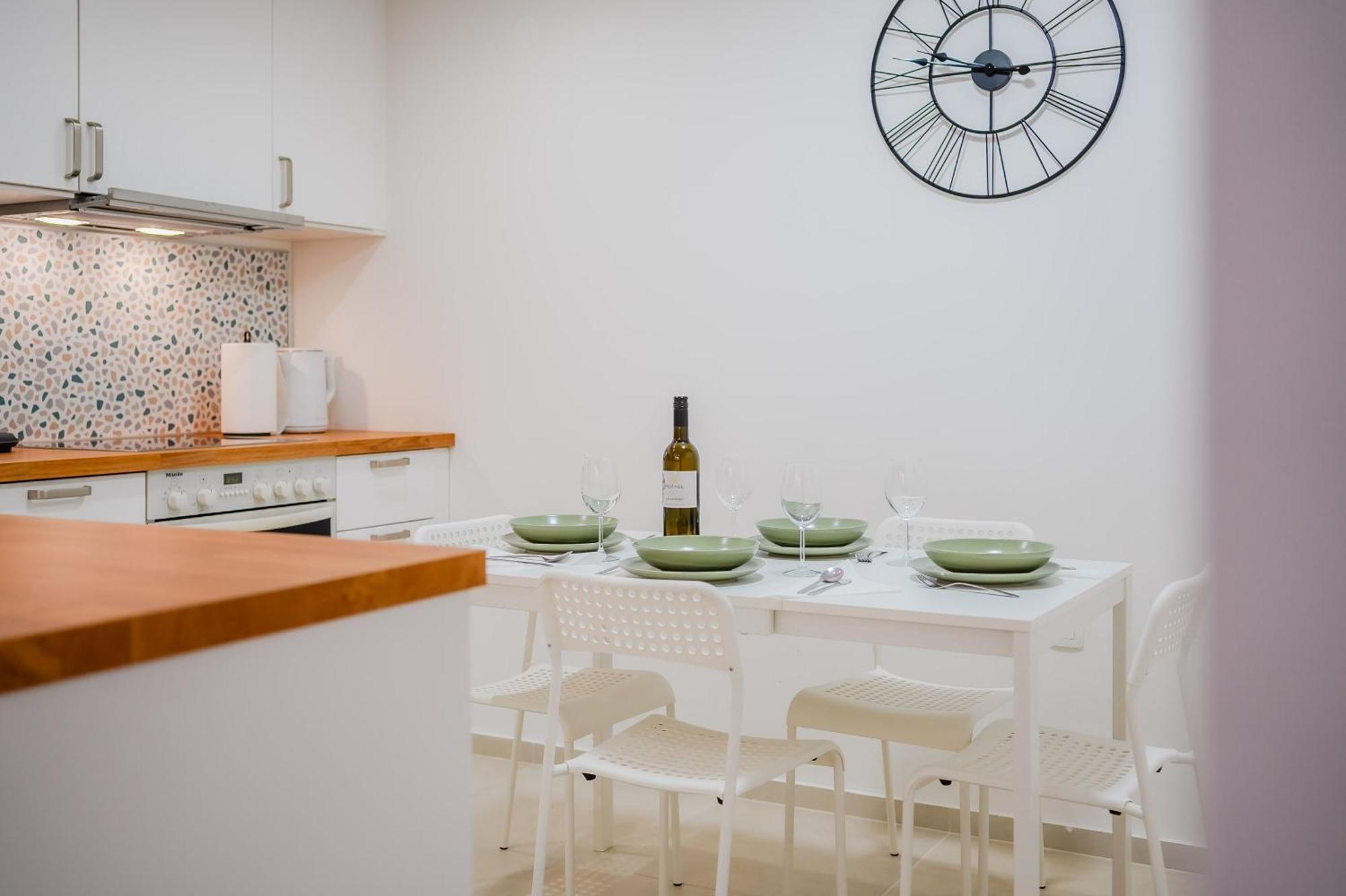 Peaceful Nest In City Center - Happy Rentals Загреб Екстериор снимка
